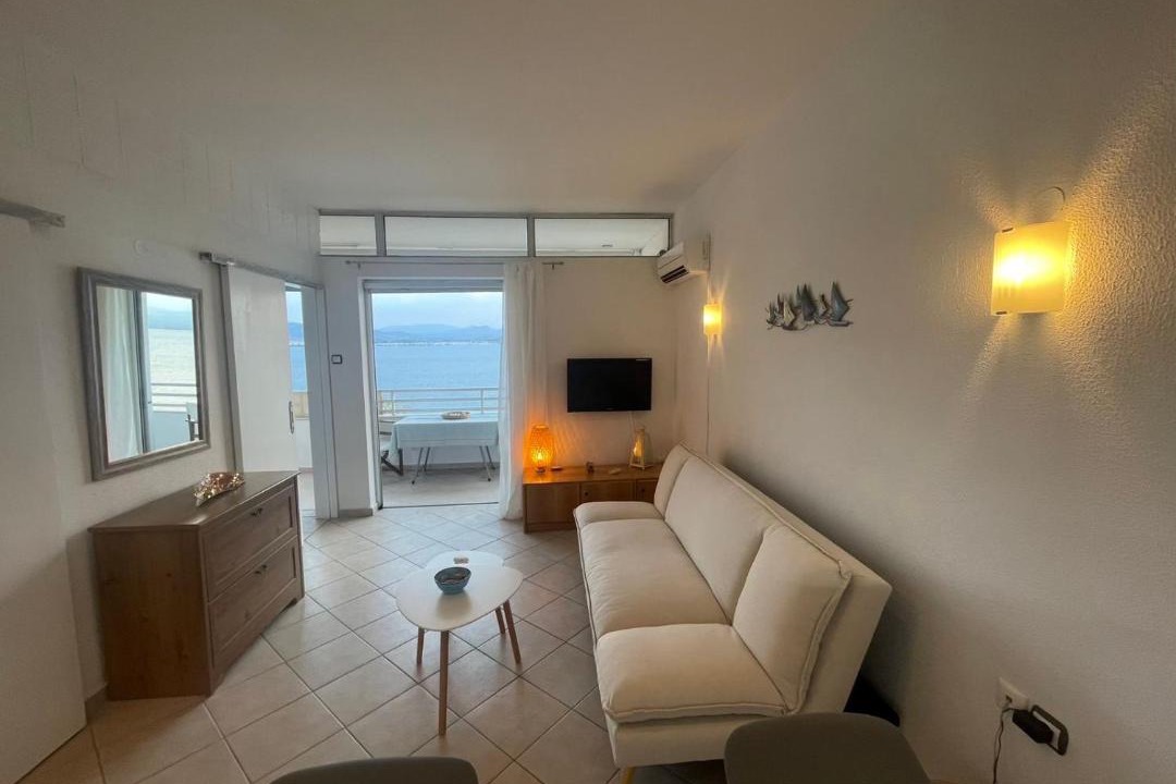 Photo of Livingroom in Loutraki-Agioi Theodoroi