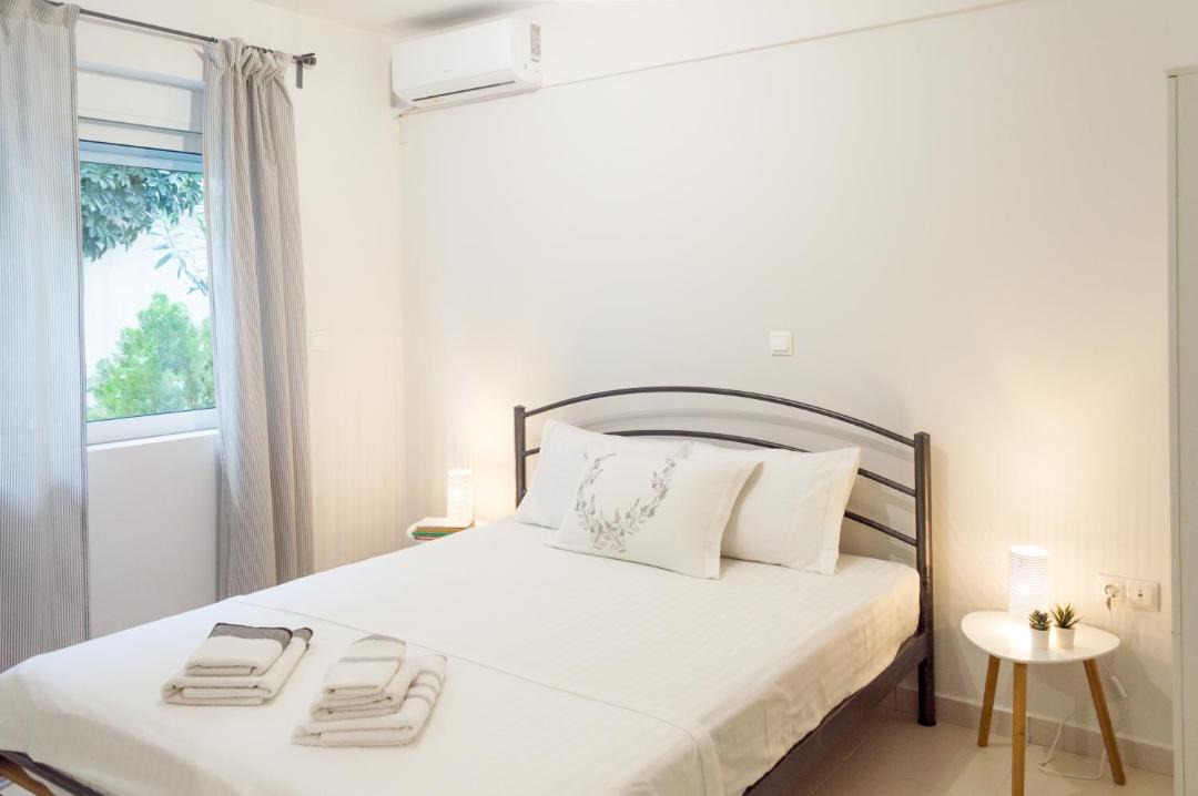 Photo of Bedroom in Ilioupoli