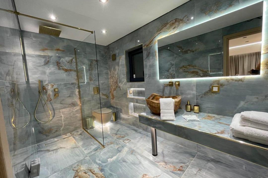 Photo of Bathroom in Omales