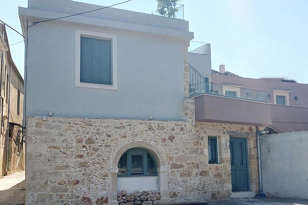 Photo of Buildings in Prines