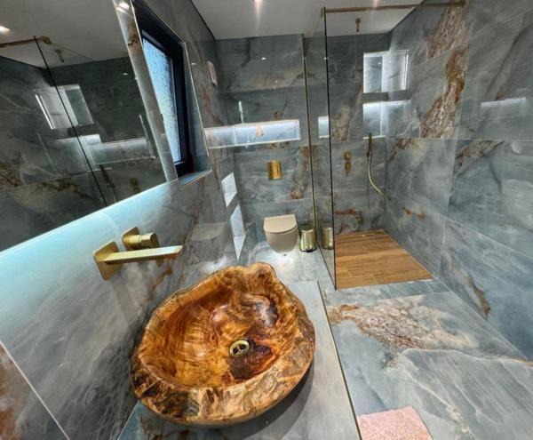 Photo of Bathroom in Omales