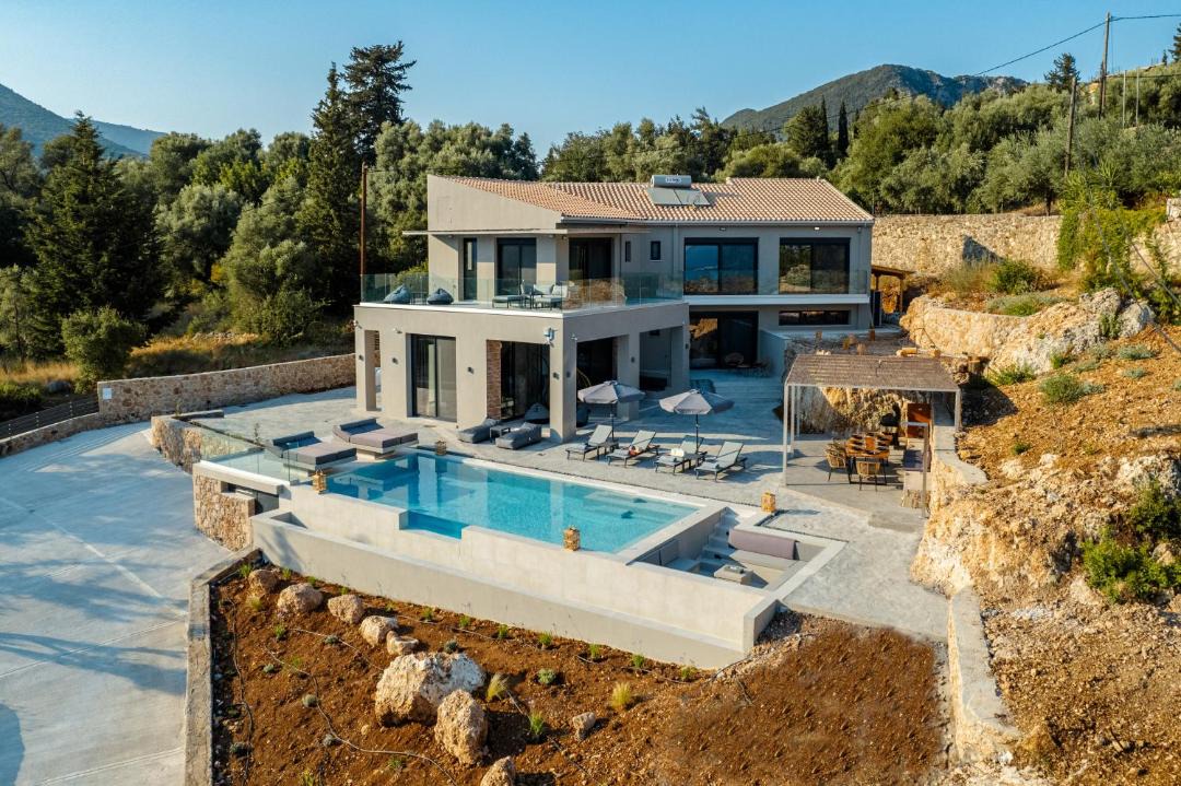 Photo of Others in Mikros Gialos