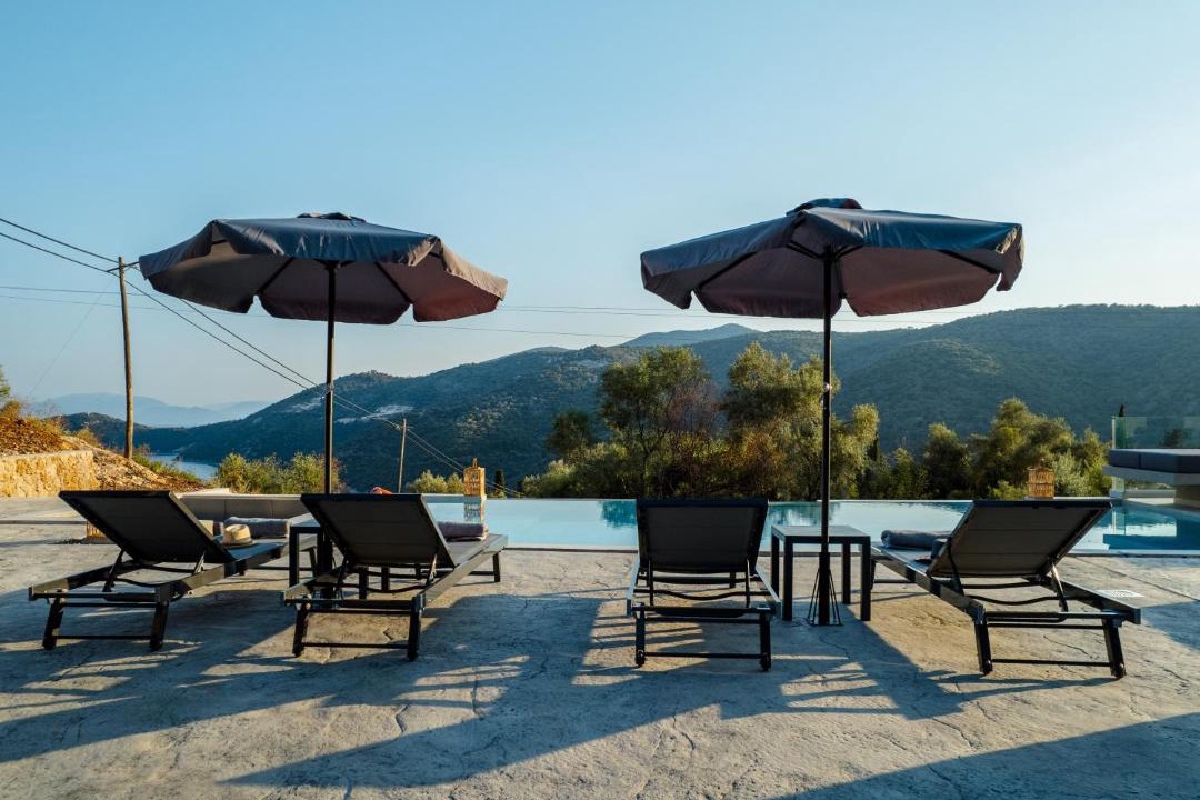 Photo of Others in Mikros Gialos