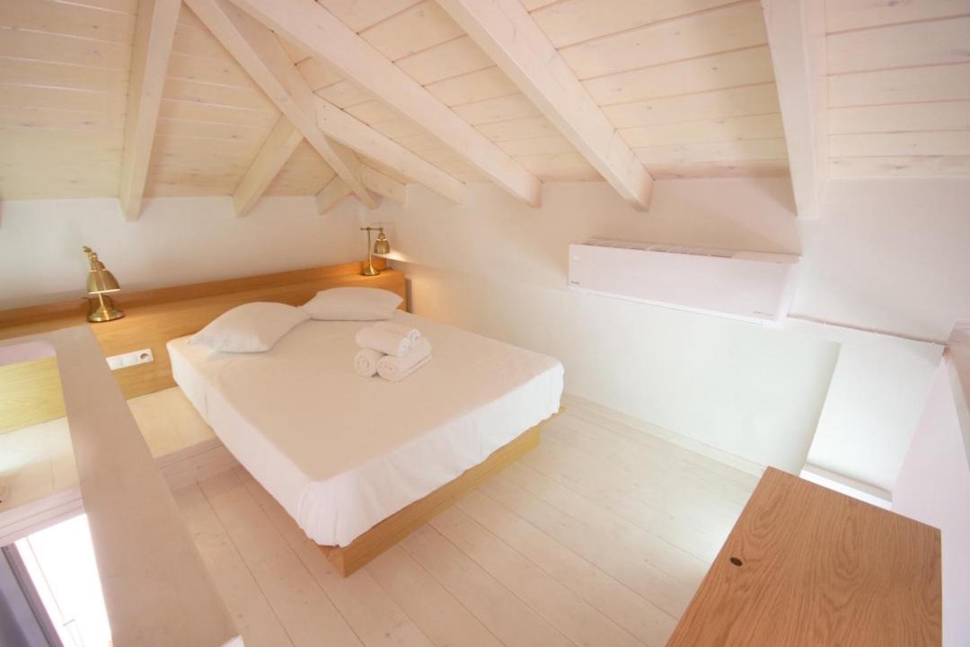 Photo of Bedroom in Milos