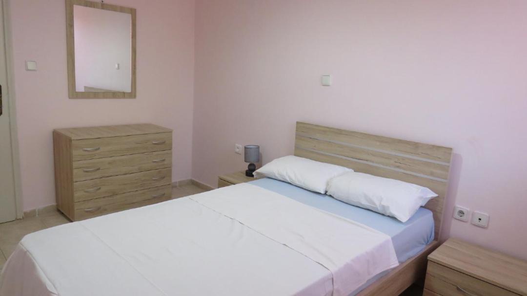 Photo of Bedroom in Aigio