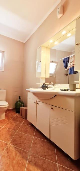 Photo of Bathroom in Lithakia