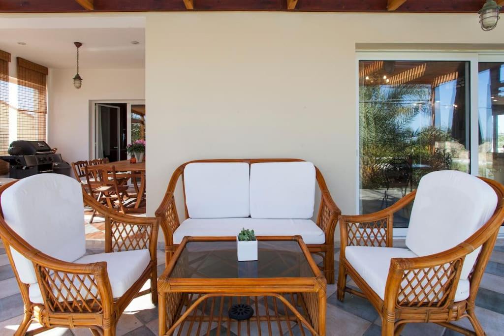 Photo of Patio Balcony in Skalani
