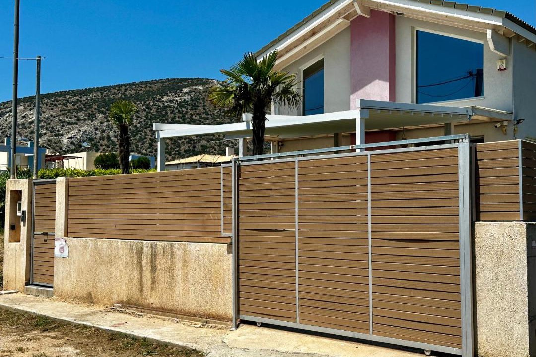 Photo of Buildings in Porto Rafti