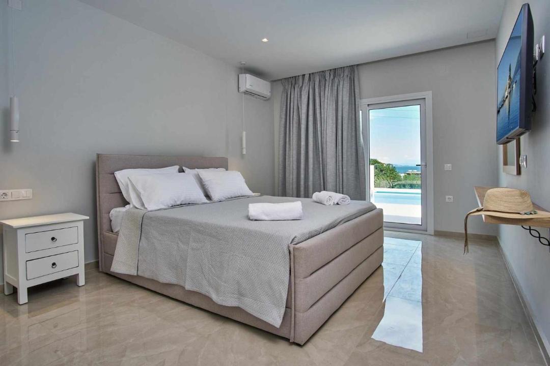 Photo of Bedroom in Agios Stefanos Avliotes