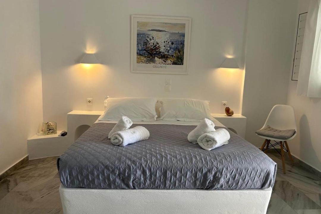 Photo of Bedroom in Drios