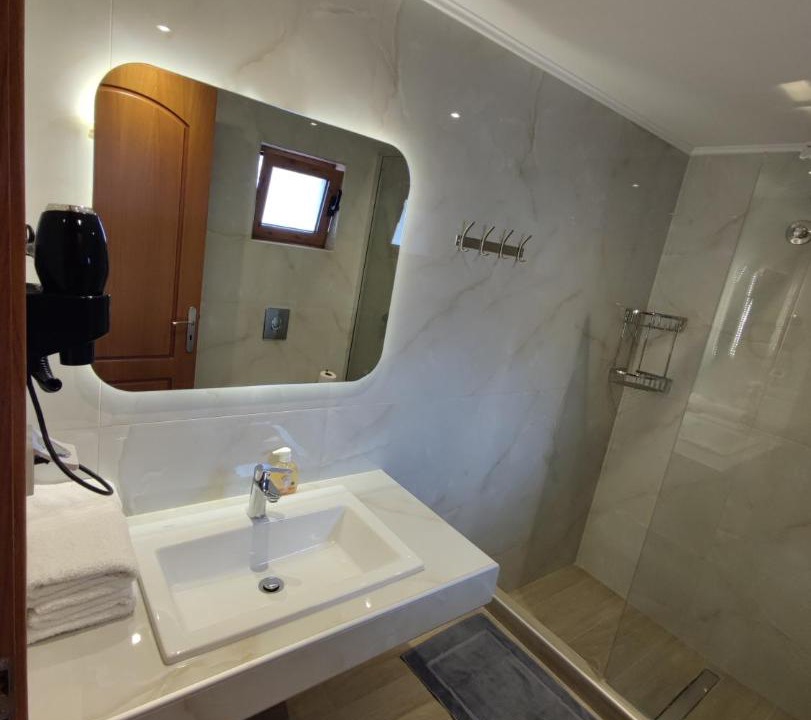 Photo of Bathroom in Sesi
