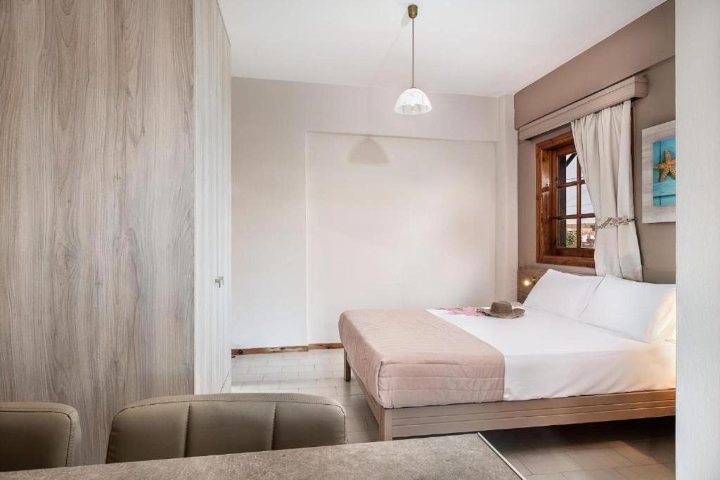 Photo of Bedroom in Stavros