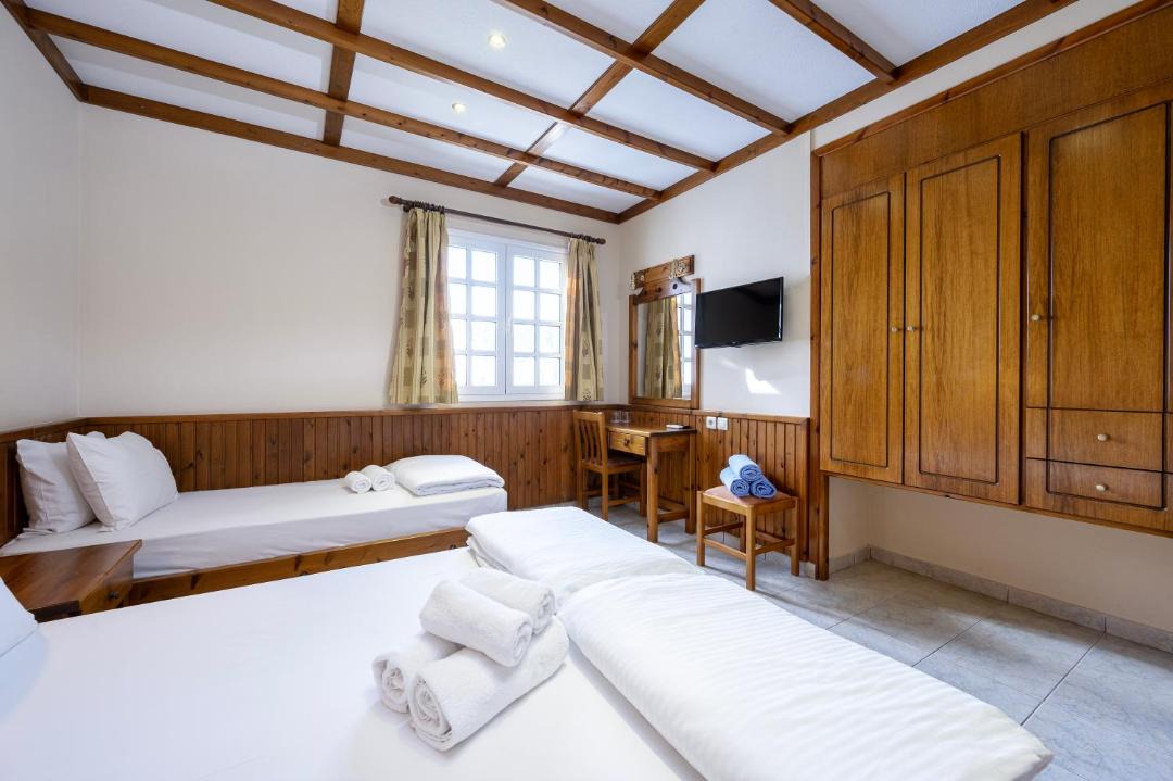 Photo of Bedroom in Marmari