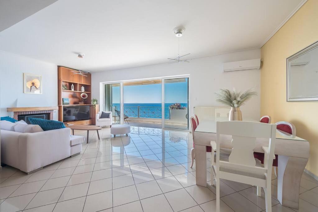 Photo of Livingroom in Peiraiki