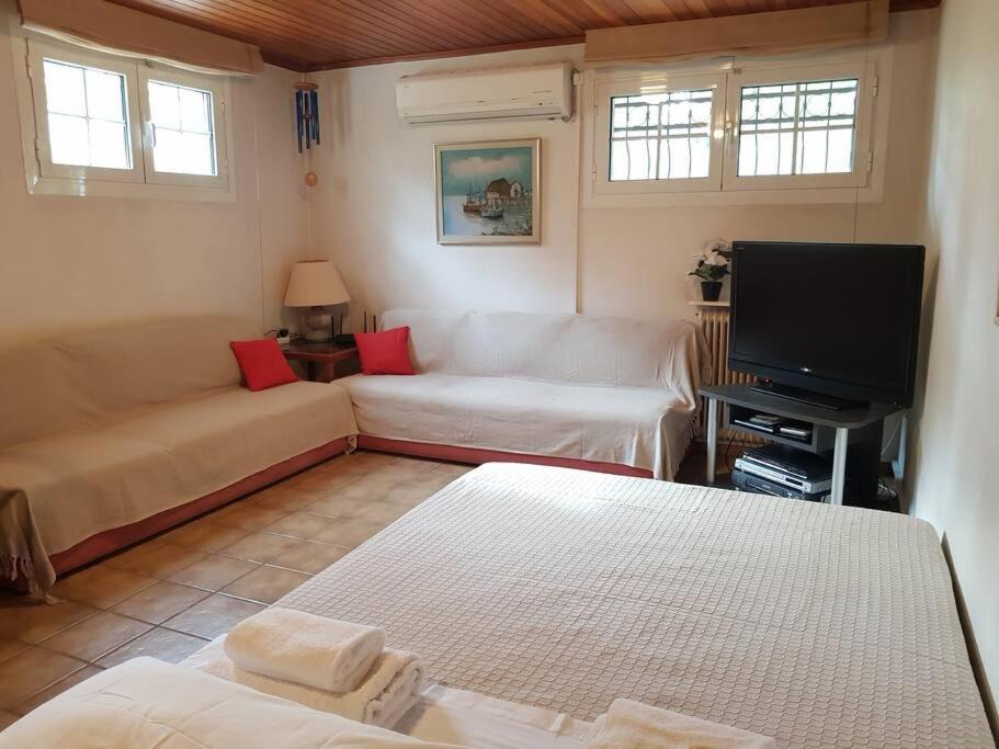 Photo of Livingroom in Glyfada