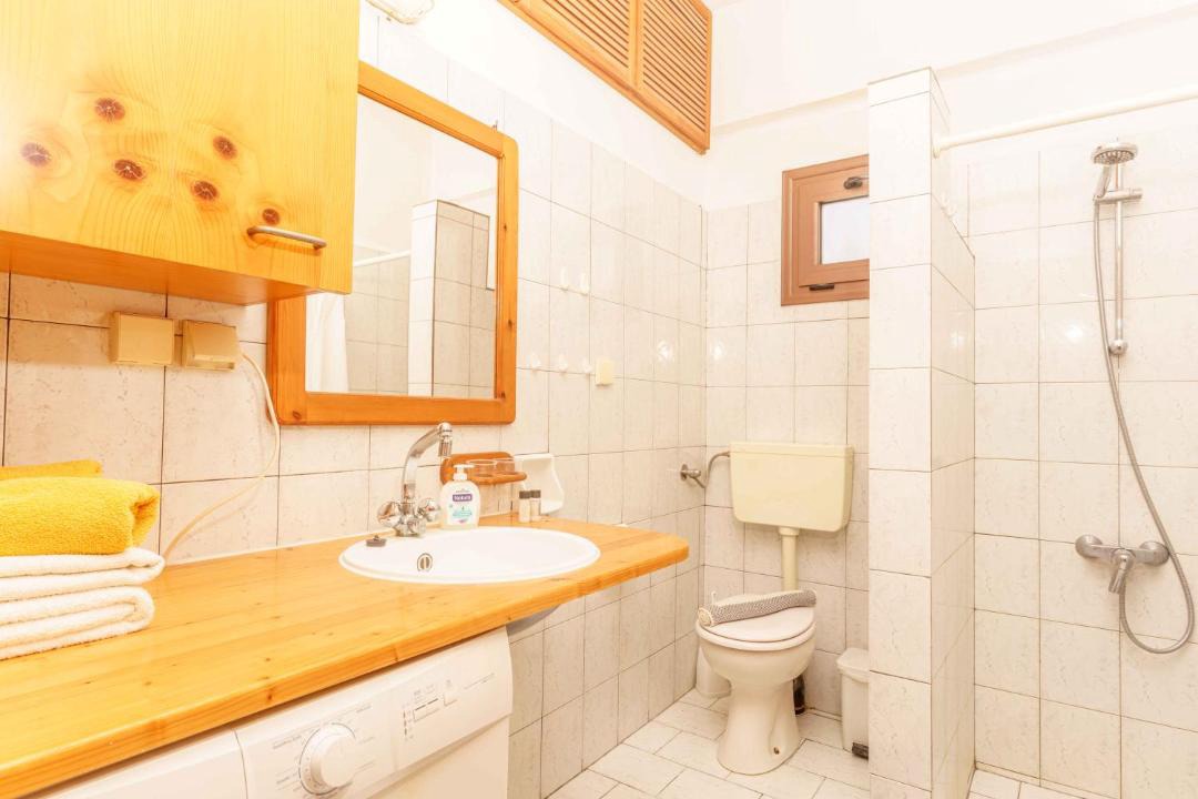 Photo of Bathroom in Neo Kalamaki