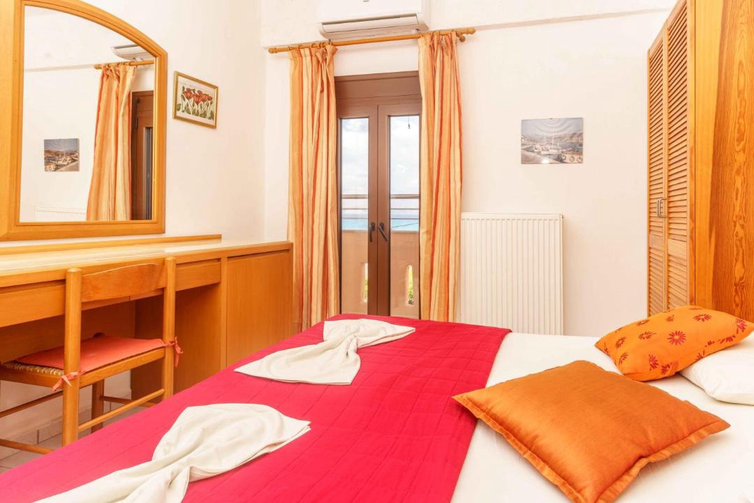 Photo of Bedroom in Neo Kalamaki