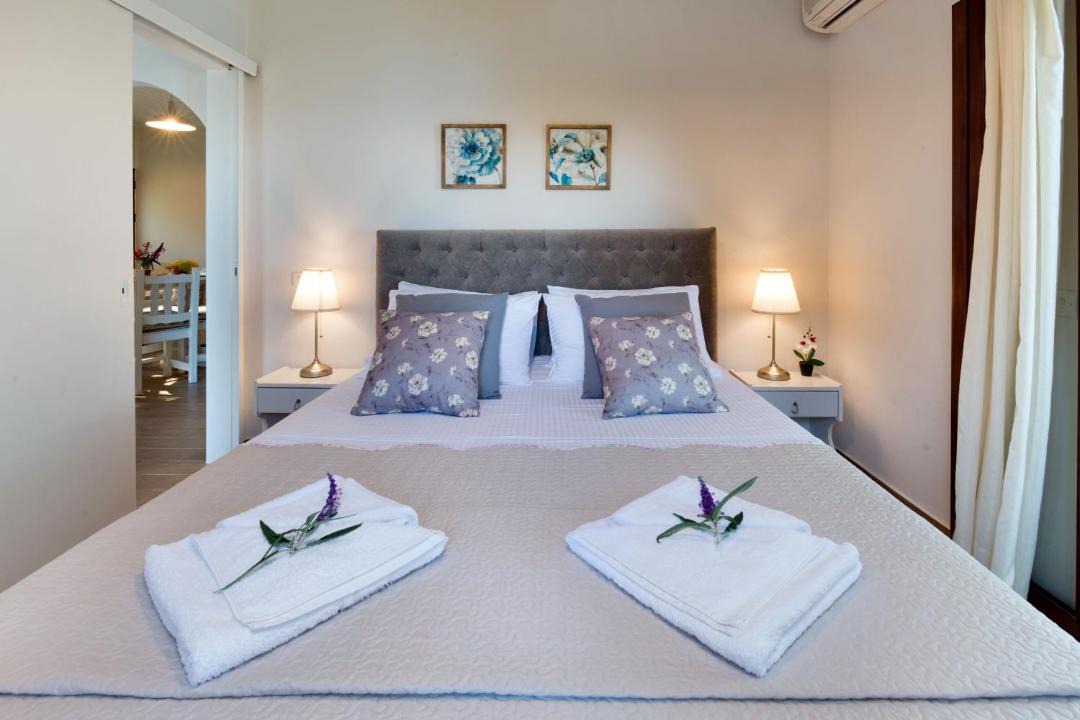 Photo of Bedroom in Longos