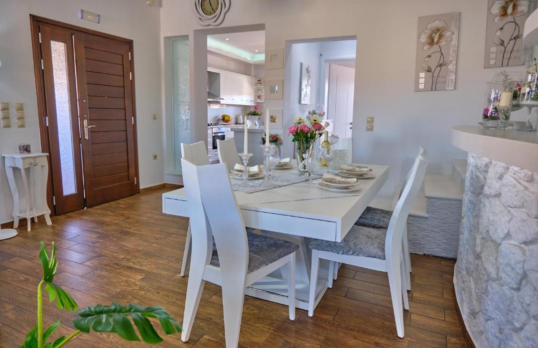 Photo of Kitchen in Agios Stefanos Avliotes
