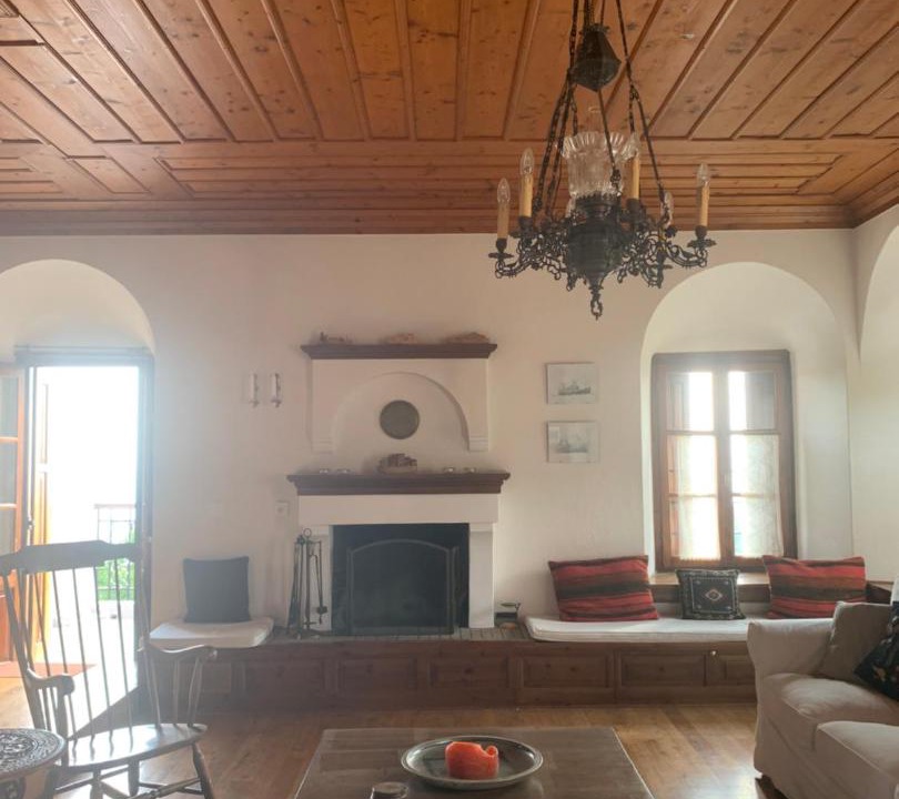 Photo of Livingroom in Lambinou