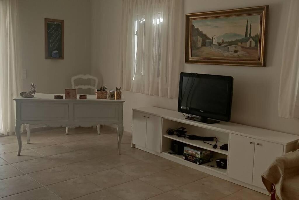 Photo of Others in Aperathos