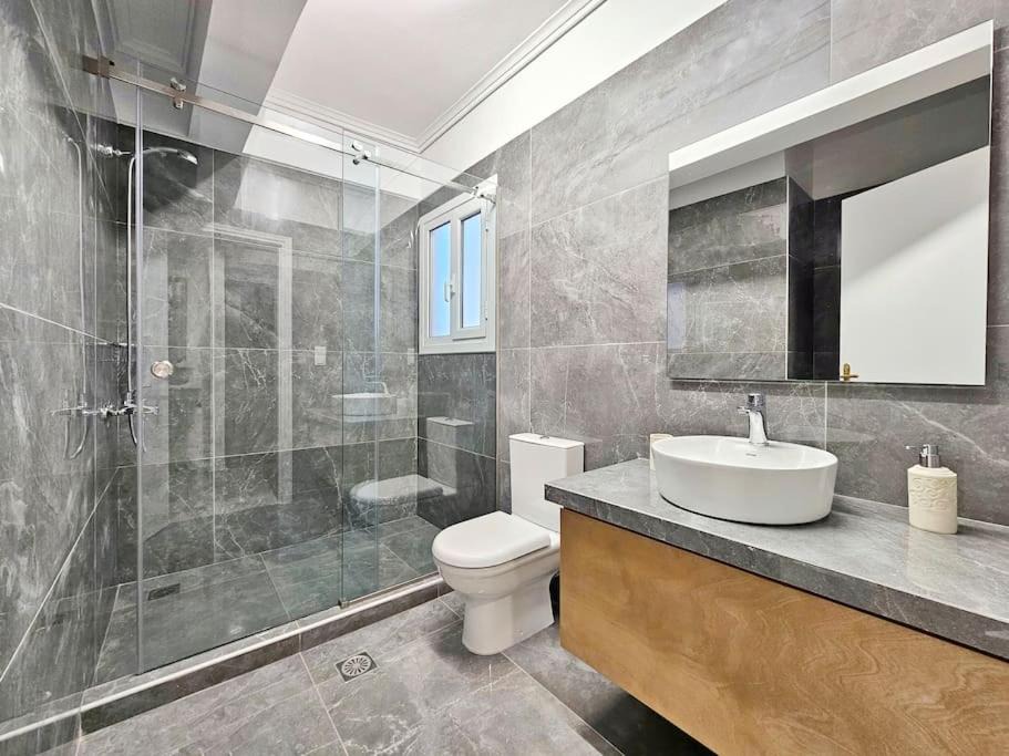 Photo of Bathroom in Omonia