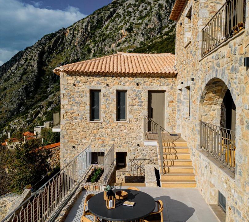 Photo of Buildings in Diasella