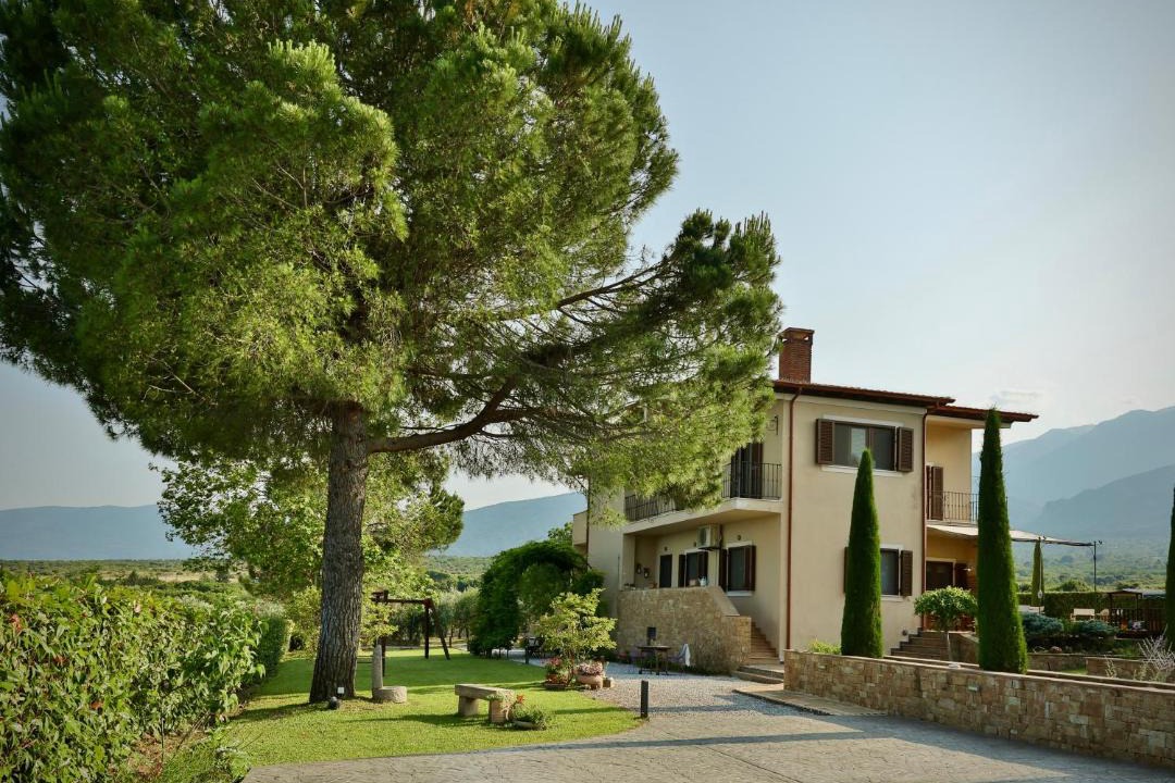 Photo of Buildings in Litochoro