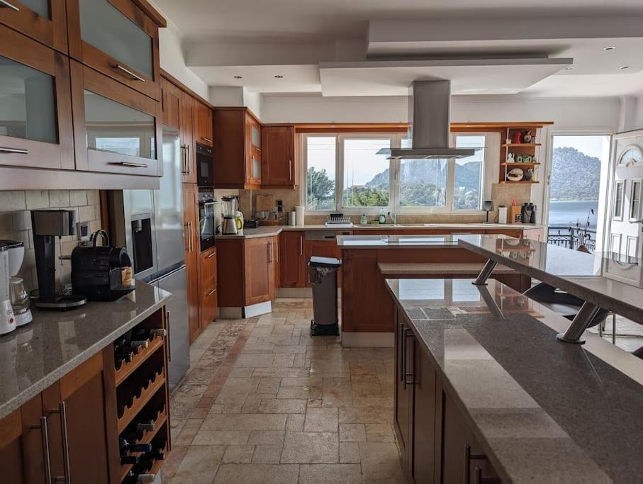 Photo of Kitchen in Limni Vouliagmenis