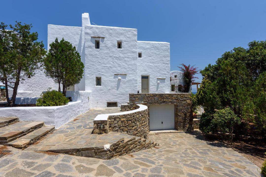 Photo of Buildings in Logaras