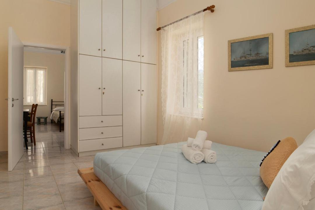 Photo of Bedroom in Paleopolis
