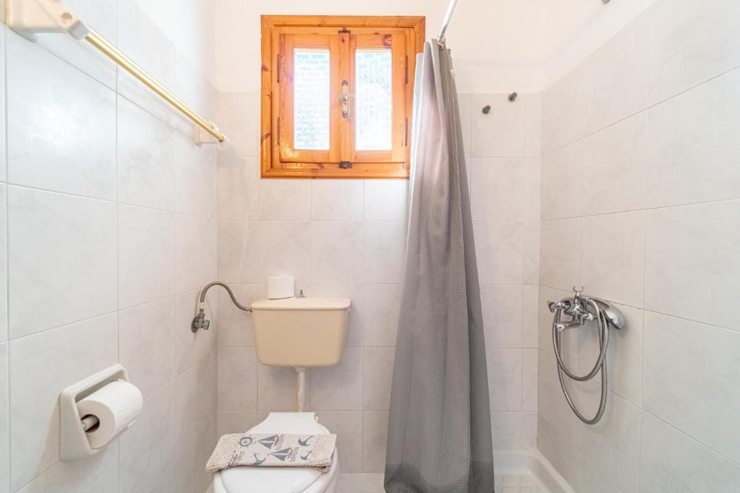 Photo of Bathroom in Lakones