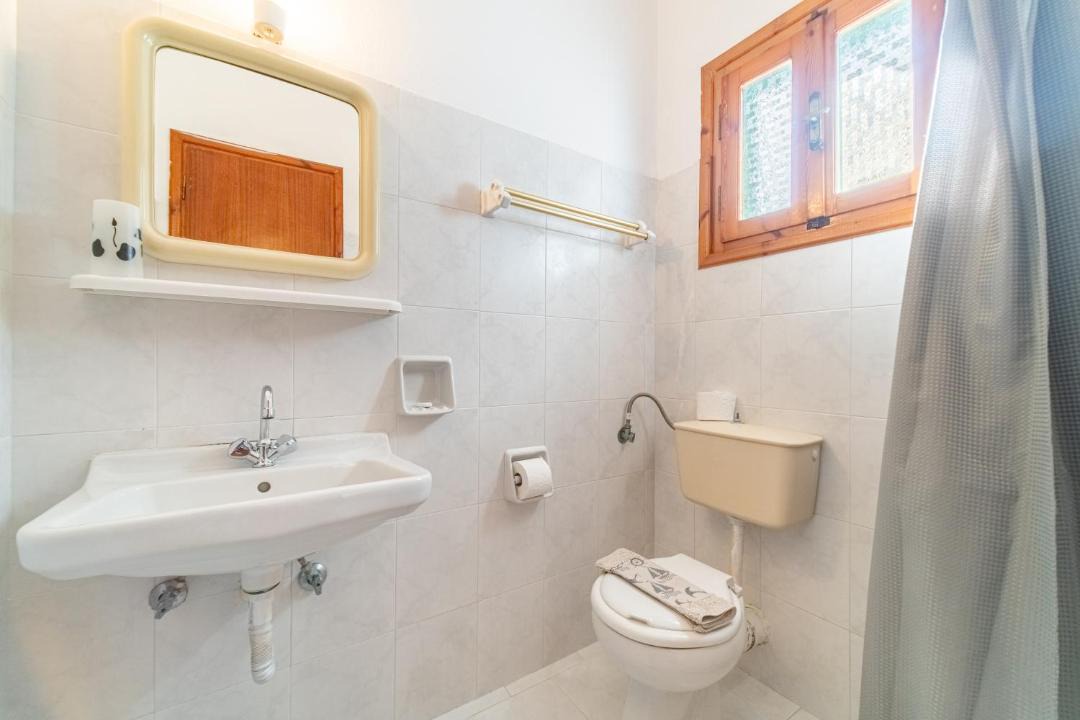 Photo of Bathroom in Lakones
