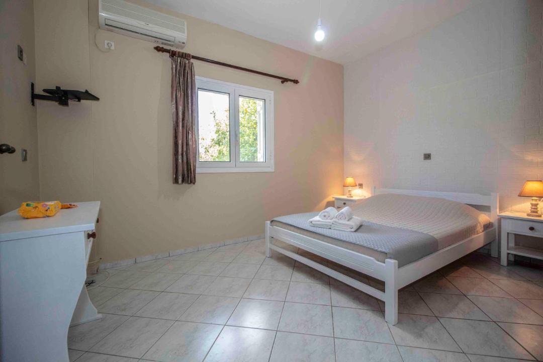Photo of Bedroom in Gythio