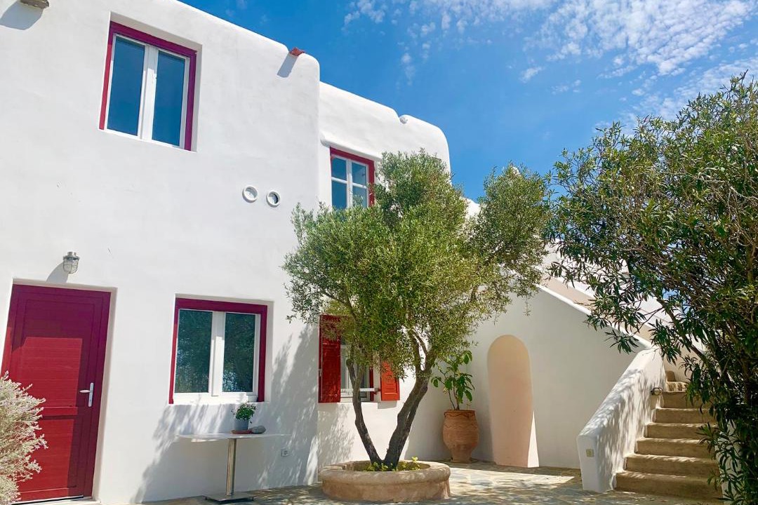 Photo of Buildings in Paraga