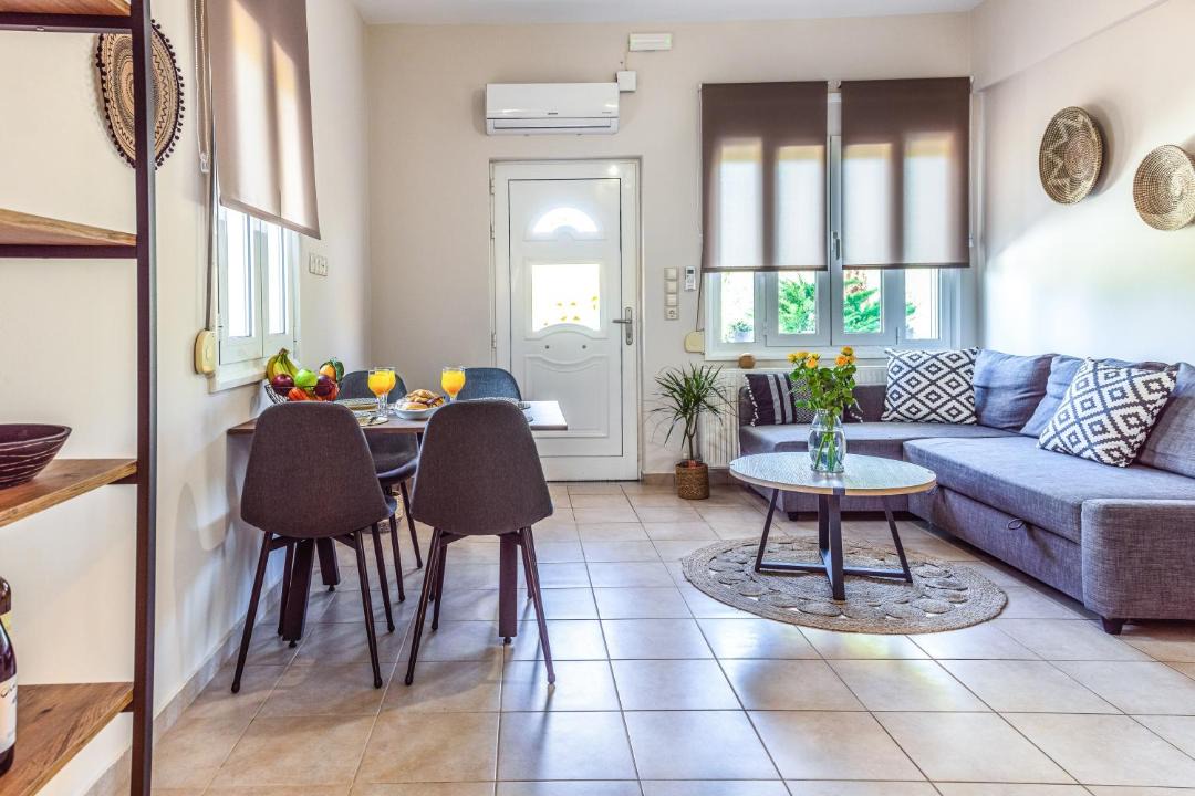 Photo of Livingroom in Filaki