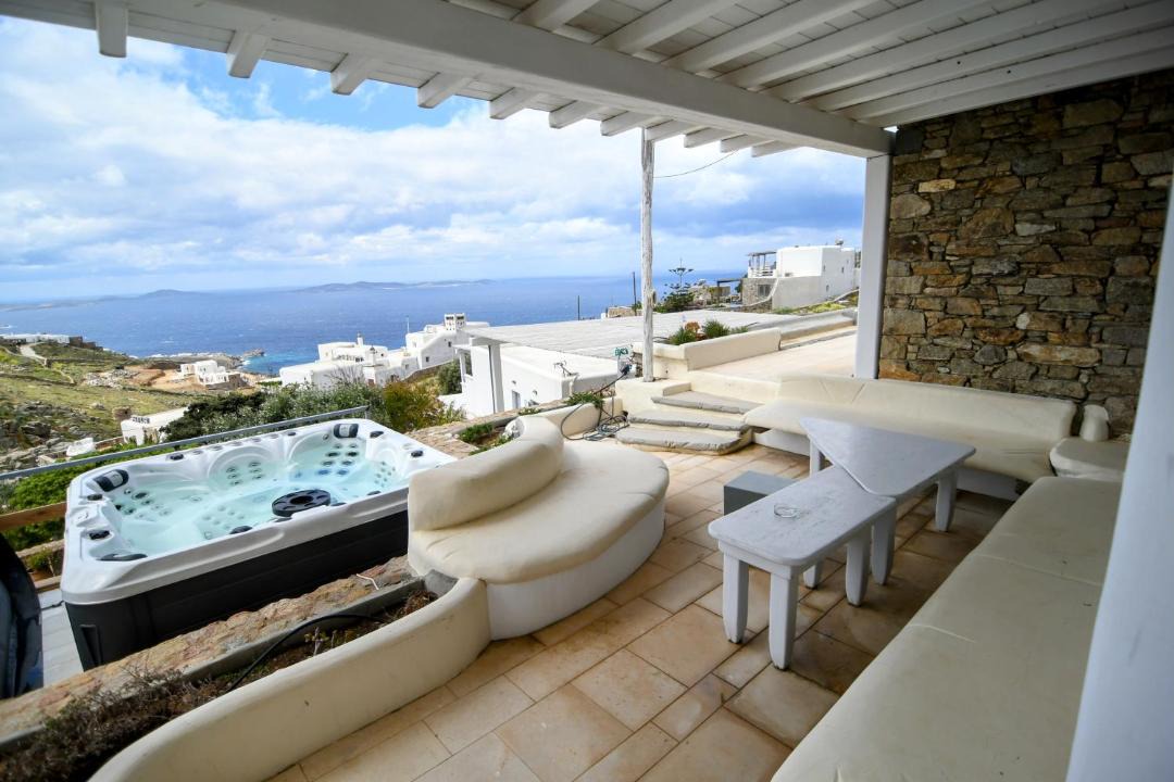Photo of Patio Balcony in Faros Armenistis