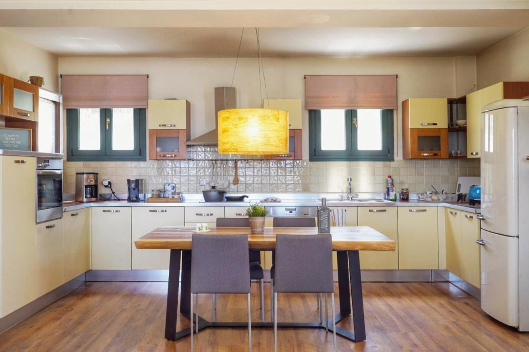 Photo of Kitchen in Makrys Tichos