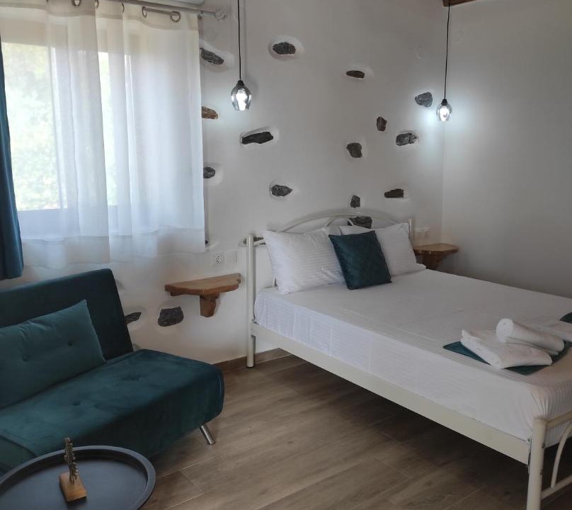 Photo of Bedroom in Kala Nera