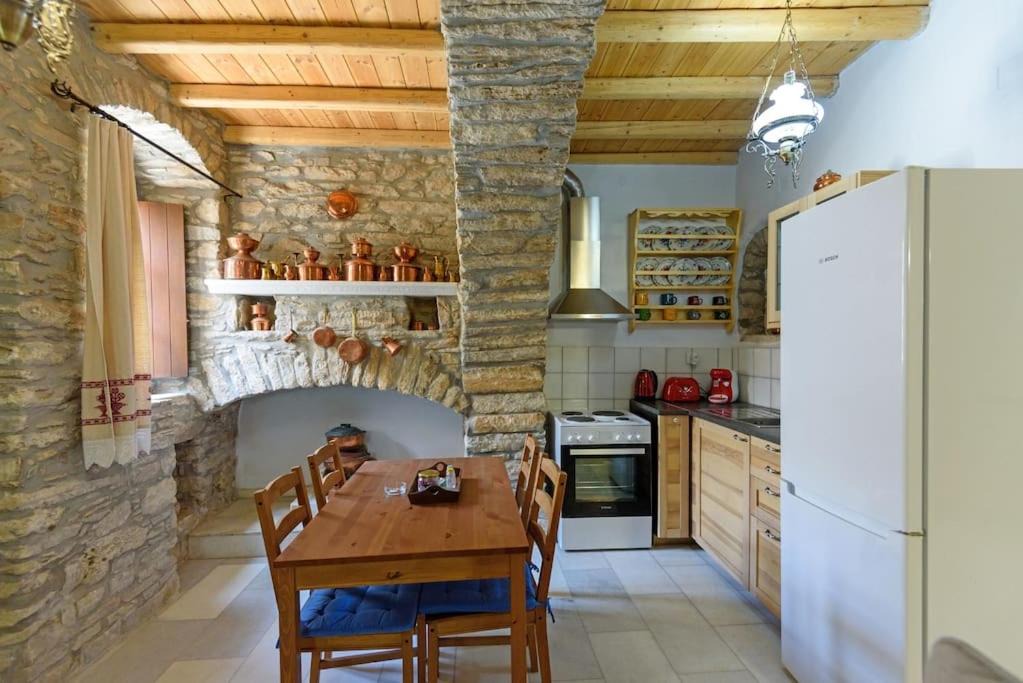 Photo of Kitchen in Aperathos