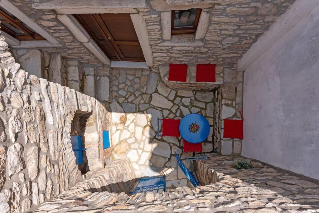 Photo of Others in Aperathos