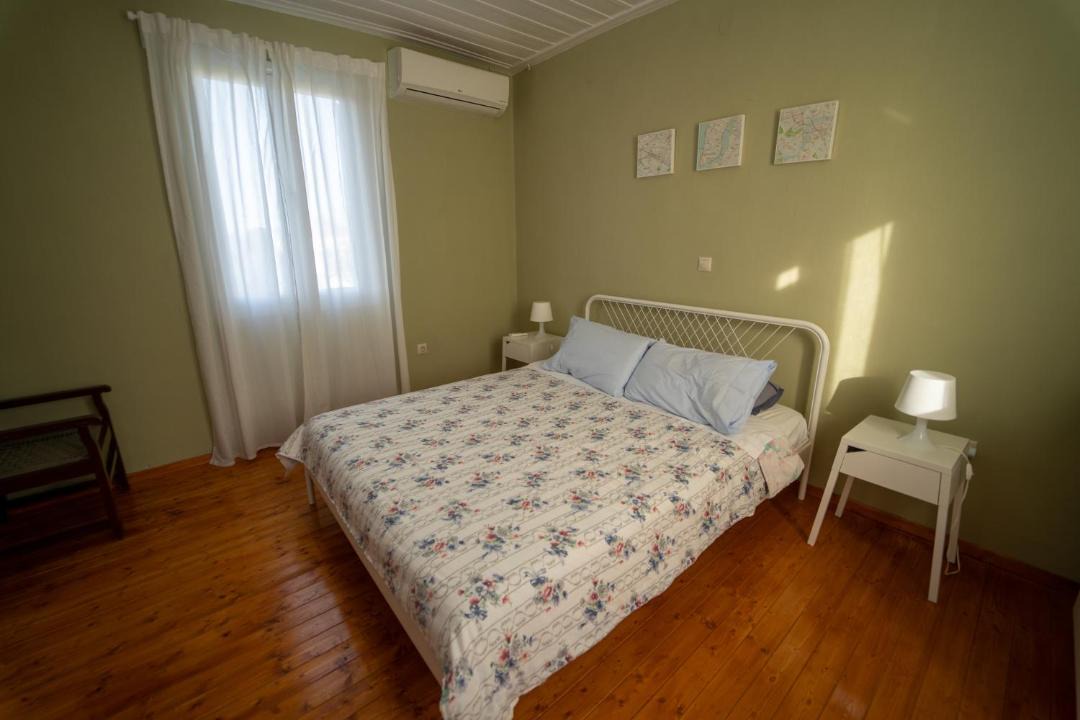 Photo of Bedroom in Karavomylos