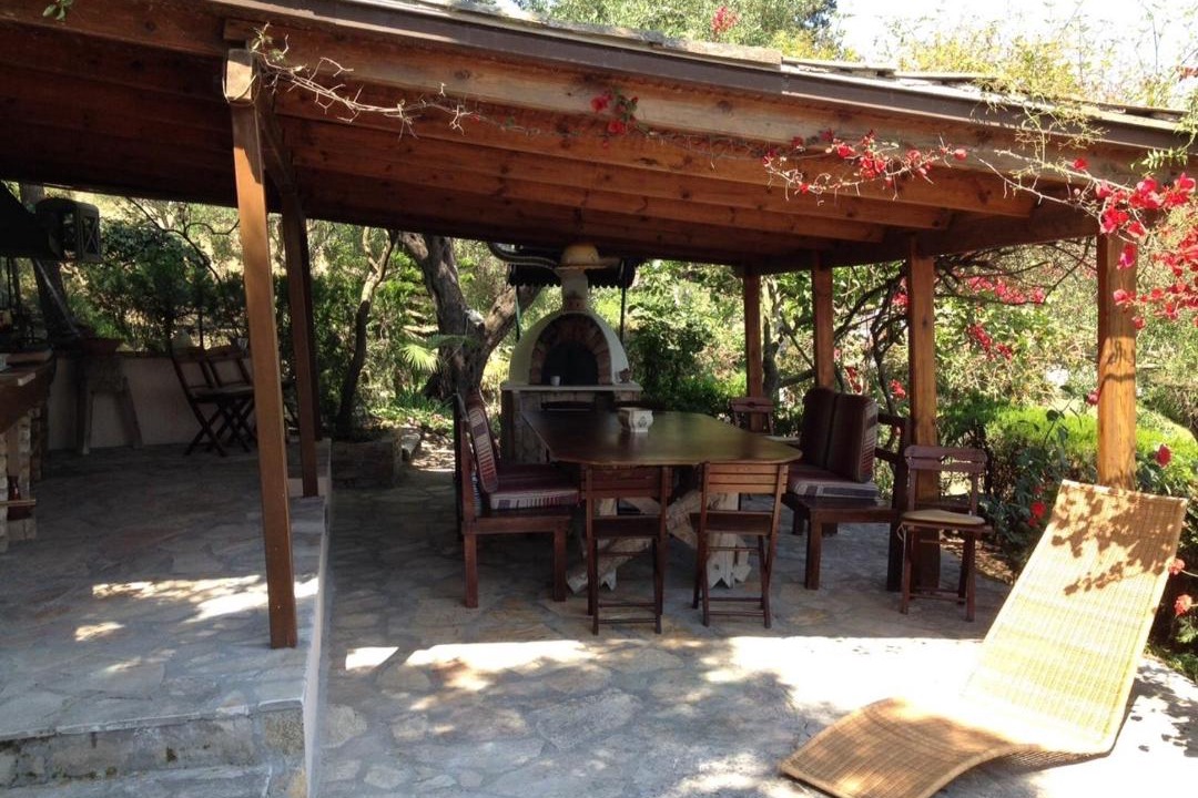 Photo of Patio Balcony in Notos