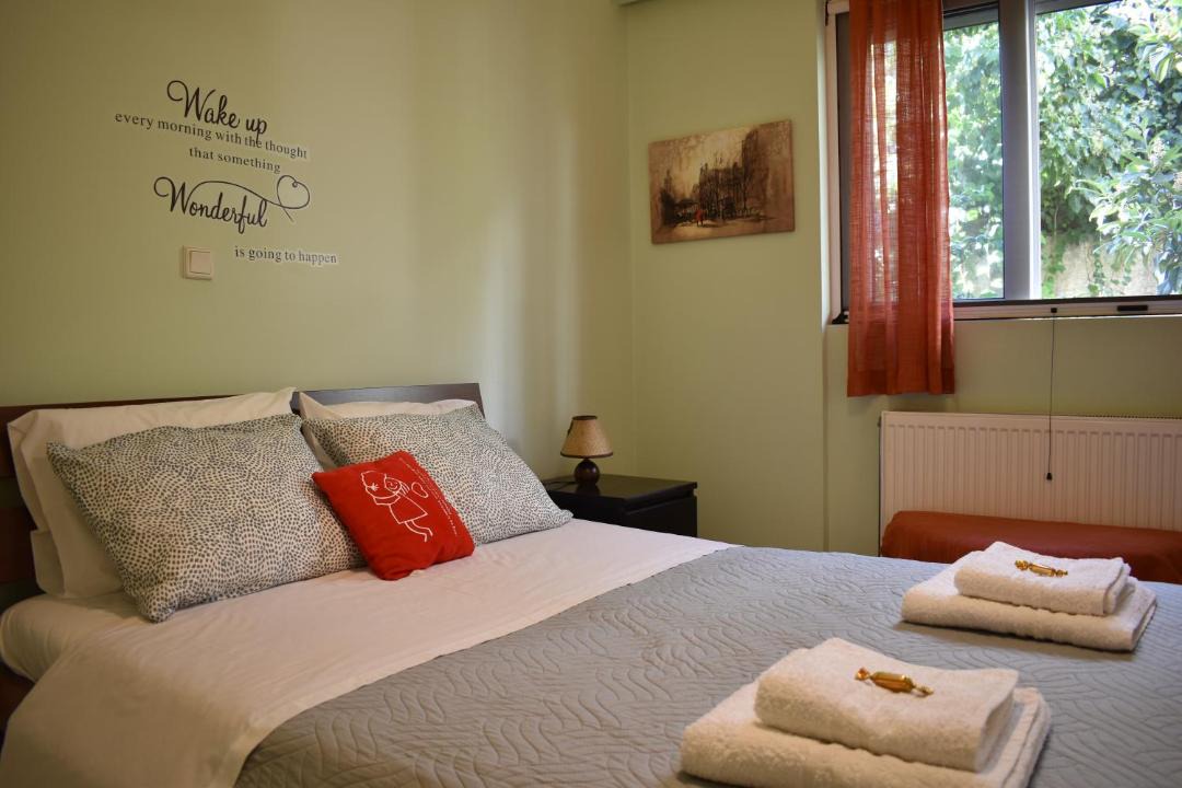 Photo of Bedroom in Petroupoli