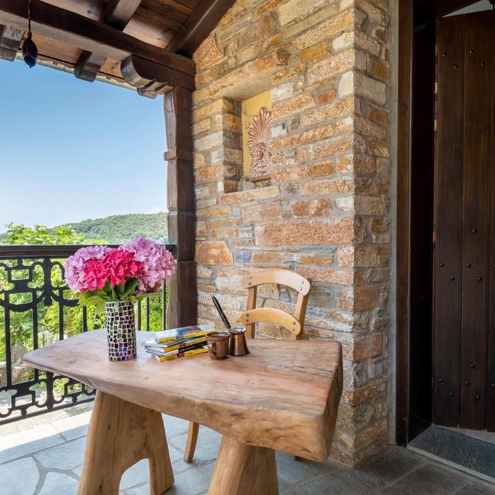 Photo of Patio Balcony in Milies