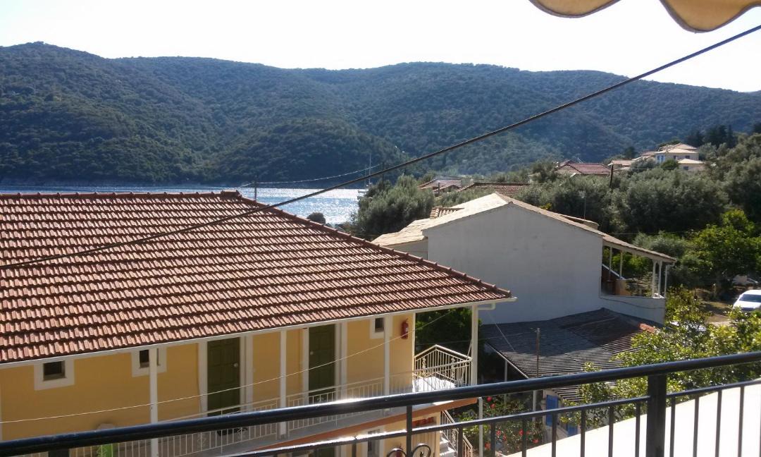 Photo of Others in Mikros Gialos