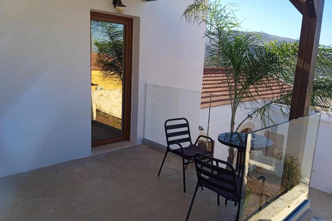 Photo of Patio Balcony in Makhairoi