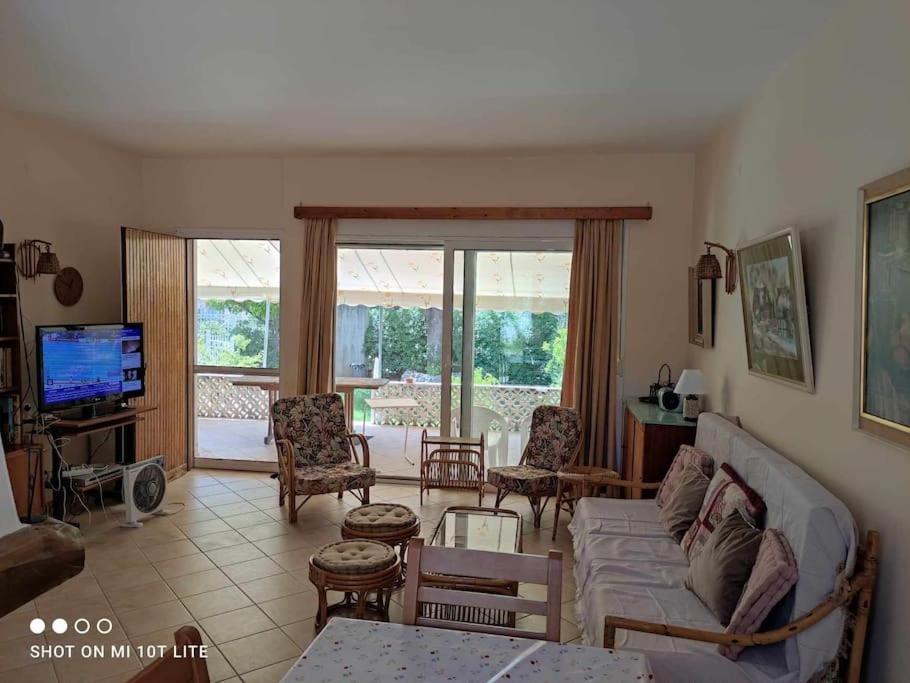 Photo of Livingroom in Eretria
