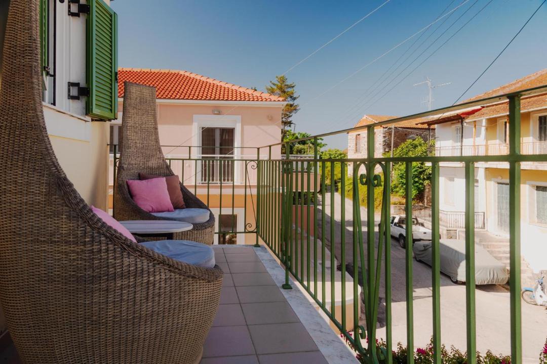 Photo of Patio Balcony in Molos