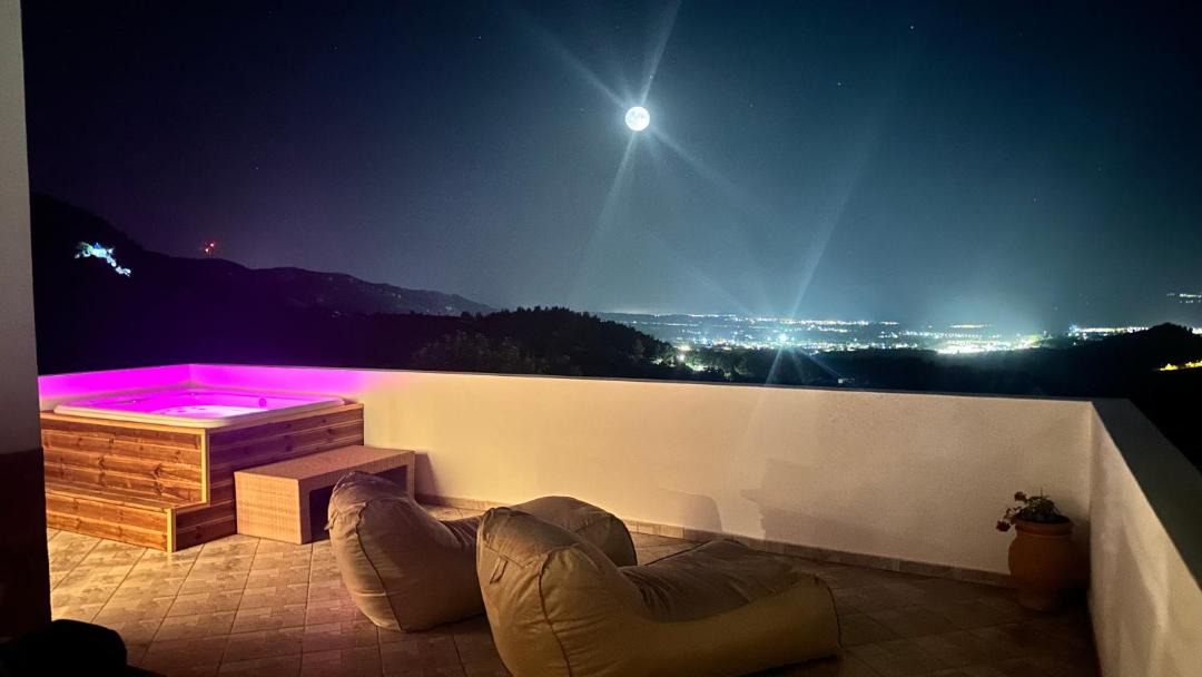 Photo of Livingroom in Lagoudi Zia